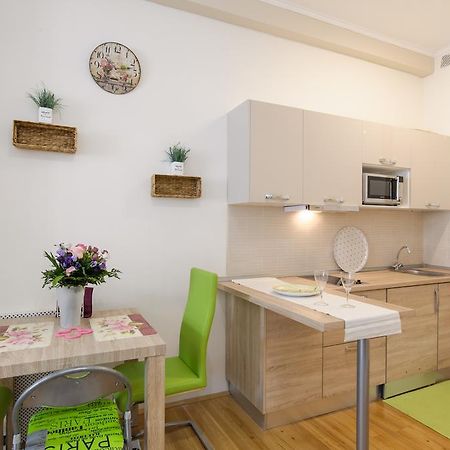 Andy'S Home Central Apatment Budapest Room photo